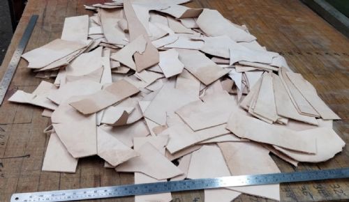 10kg Box Nat. Veg. Tan Leather Pieces 2.2-2.8mm Thickness